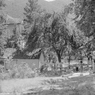 Heilbad und Kurort Kostenec im Südwesten Bulgariens. Landschaftsbilder und Kurgäste