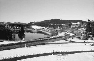 Schluchsee: Ort; vom Wald oberhalb Strandbad