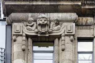taz-Verlagsgebäude — Relief
