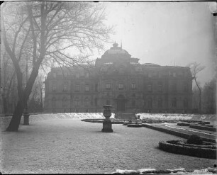 Karlsruhe Erbgroßherzogliches Palais Herrenstraße 45 a Außenansicht