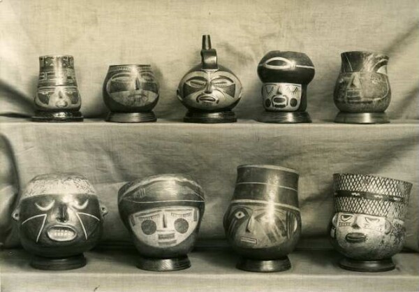 Figure vessels "Museo Alexander, Lima-Peru"