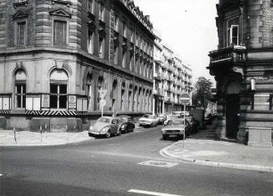 Privatgebäude, Straßen und Plätze in Karlsruhe. Kriegsstraße/Ecke Adlerstraße