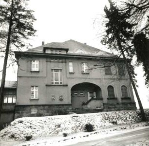 Reichenbach (Vogtland), Joppenberg 73. Villa (um 1920). Straßenansicht
