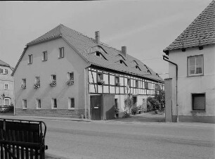 Seitengebäude