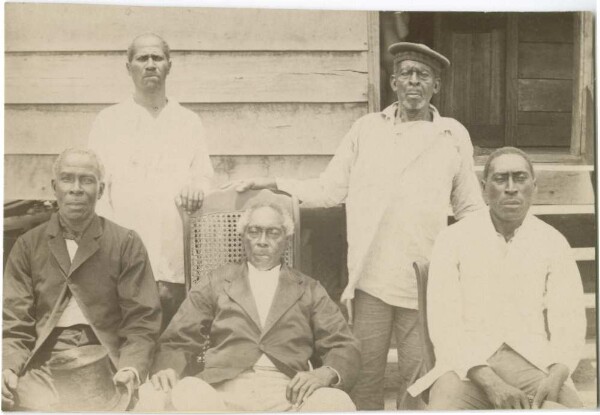 Group of people from the upper Saramacca, Suriname