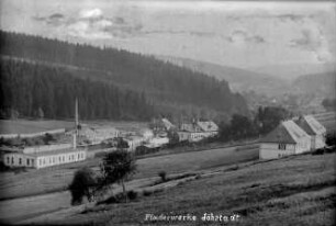Fladerwerk in Jöhstadt und Pleil/Sorgenthal : Gebäude im Hintergrund sind bereits auf böhm. Seite