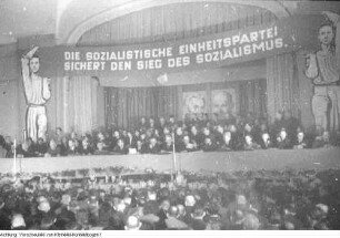 Dresden, Bühlau, Kurhaus. Gründungsparteitag der SED. Vereinigung der sächsischen SPD und der sächsischen KPD zur SED, 7. April 1946