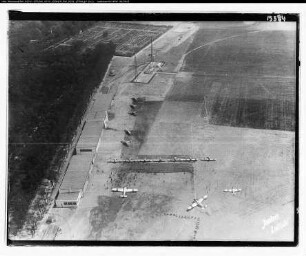Berlin-Tempelhof, Flughafen