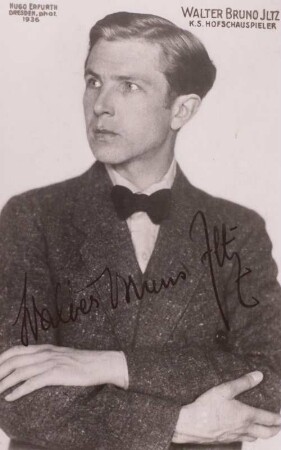 Porträt Walter Bruno Iltz : Porträt Walter Bruno Iltz (1886-1965; Schauspieler). Fotografie (Weltpostkarte mit Autogramm) von Hugo Erfurth, Dresden, um 1917/1918
