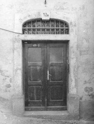 Annaberg-Buchholz, Kupferstraße 12 a. Wohnhaus. Haustür