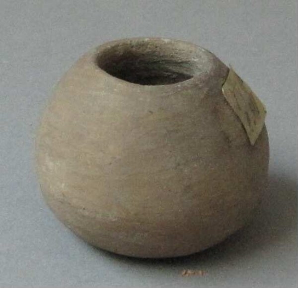 Clay vessel