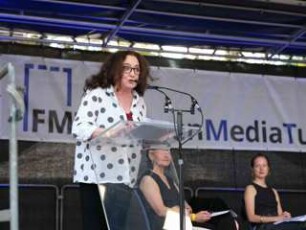 Veranstaltung 50 Jahre Neue Frauenbewegung am 11./12. September 2021; Schauspielerinnen lesen Texte der Neuen Frauenbewegung