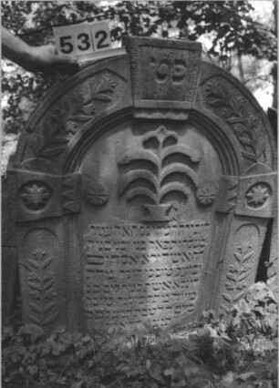 Grabstein 532