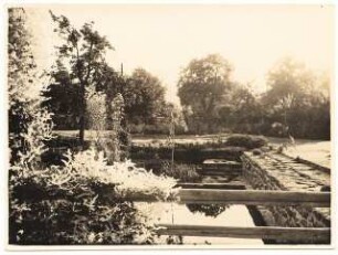 Garten Stuiber Böhmerwald: Wasserbecken im Garten