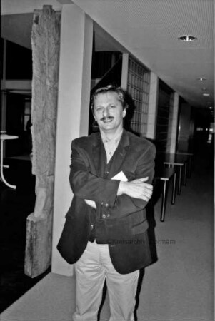 Tagung "Horizonte der Regionalgeschichte. Von Ämtern und Gutsbezirken zur Metropolregion": Mommsenstraße 14: Foyer: Kreiskulturreferent Johannes Spallek