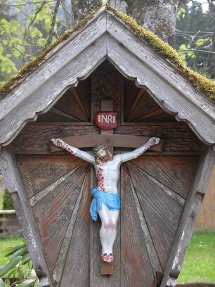 Historisches Wegkreuz am Schmelzerbach bei Inzell, Bayern