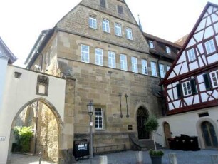 Ansicht von Nordwesten mit steinernem Bau über Giebelseite (neu erbaut Jahr 1505)