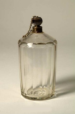Flakon aus Parfumkasten
