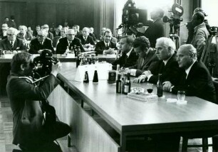 Unterzeichnung des des Grundvertrages der Ruhrkohle AG