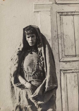 Frau der Beduinen : Frau der Beduinen bei einer Hochzeit.
