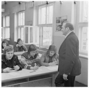 Kollege BBS, Kollege Fernschr., Spektrometerlabor