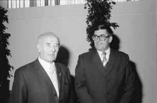 Freiburg: Novotel; Klaus und neuer Weinbaupräsident Peter Schüttler