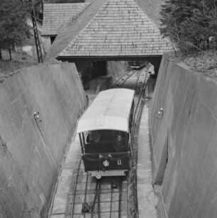 Stationsgebäude der Standseilbahn in Karlsbad (Karlovy Vary)