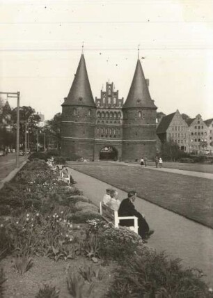 Lübeck, Stadtbefestigung, Holstentor