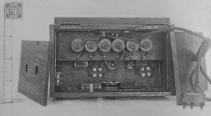 Hochfrequenzverstärker, geöffnet, Telefunken : Technikgeschichte | Physik | Elektrizität | Drahtlose Telegraphie und Telephonie