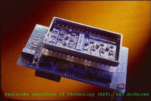 Surface Acoustic Wave Sensor (SAW)-Array der Hauptabteilung Prozessinstrumentierung und Elektronik (HPE)