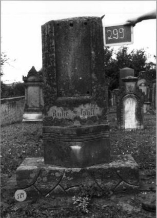 Grabstein 589 (Index: 100086763) Maße HxBxT: 157x58x20 cm: Grabstein 589