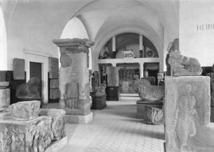 Historisches Museum der Pfalz mit Weinmuseum — Saal mit römischen Steinmetzarbeiten