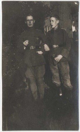 Oskar und Ernst Schmieder 1918 in Beuel