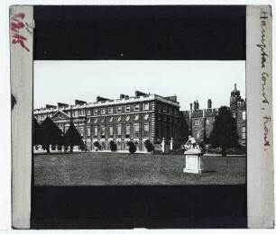 London, Hampton Court : Südfassade