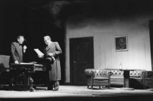 Theater am Schiffbauerdamm Berlin: "Der Fall Paul Eszterag"