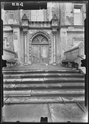 Vogelsang (Vogelsang-Warsin). Gutshaus (M. 19. Jh.). Portal (Eingangsfront)
