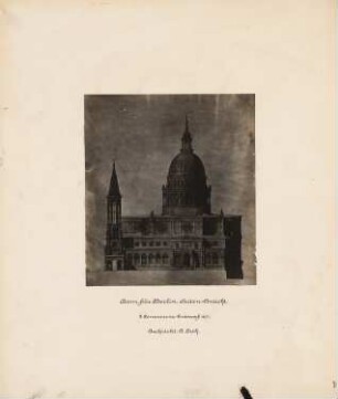 Berliner Dom: Seitenansicht