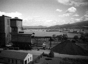 Freiburg: Blick vom Gasometer auf Kesselhäuser