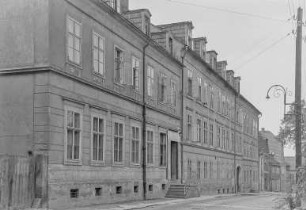 Lehrerbildung-Ausstellung Kleinwelka : Kleinwelka. Sorbisches Institut für Lehrerbildung. Straßenansicht