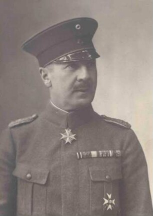 Hermann von Brandenstein, Oberst und Kommandeur des Regiments von 1916-1919, Brustbild