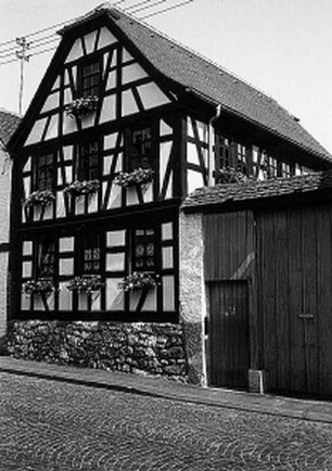 Hochheim am Main, Pfarrgasse 8