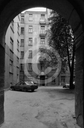 Hofseite des Mietshauses Alberta iela 11 (Albertstraße) in Riga