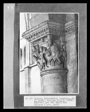 Nördliches Kapitell mit Darstellung von David mit Goliaths Haupt
