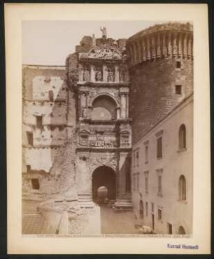 Castel Nuovo, Neapel: Ansicht des Triumphbogens zu Ehren Alfonso d'Aragona des Architekten Giuliano da Maiano