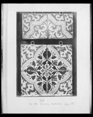 Fayence-Kacheln