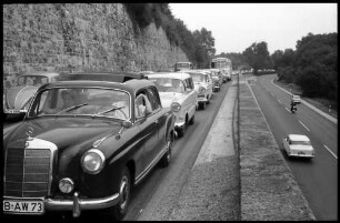 Aichelberg: Autobahn Albaufstieg, gestaute Kolonne bei Aichelberg