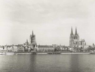 Rheinansicht : Köln, Blick von Deutz über den Rhein auf die Stadt mit Groß Sankt Martin und dem Dom