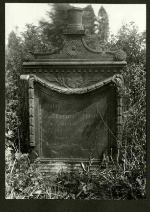 Friedhof, Grabstein des Peter Stucky, 1844