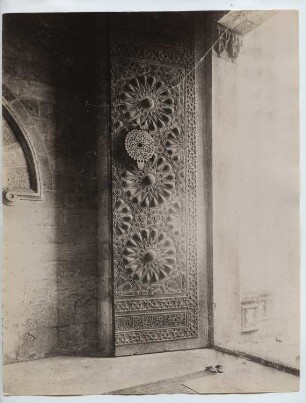 Grabkomplex des al-Mu’aiyad Schaich, Kairo Mausoleum, Moschee und Madrasa: Ansicht, Eingangstür zur Moschee