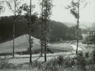 Hellendorf, Rückhaltebecken Buschbach